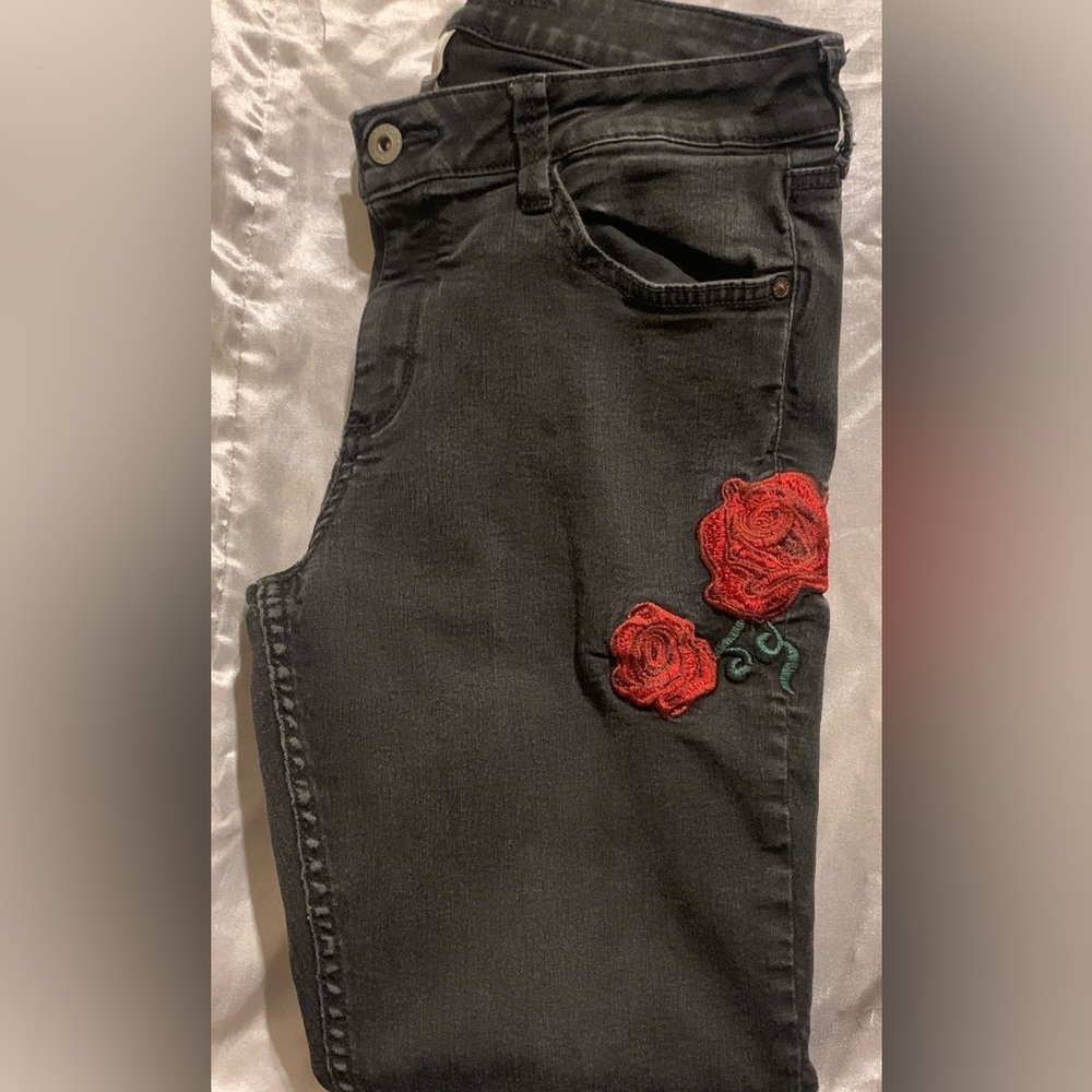 Arizona Jean co embroidered jeans